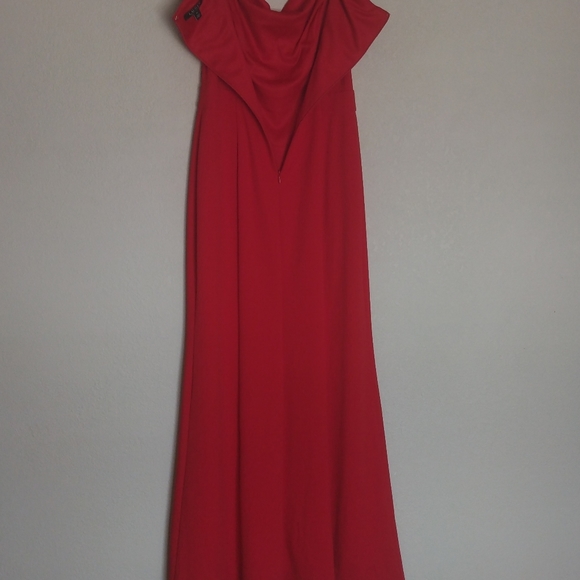 Off-Shoulder Red Evening Gown - Picture 6 of 16